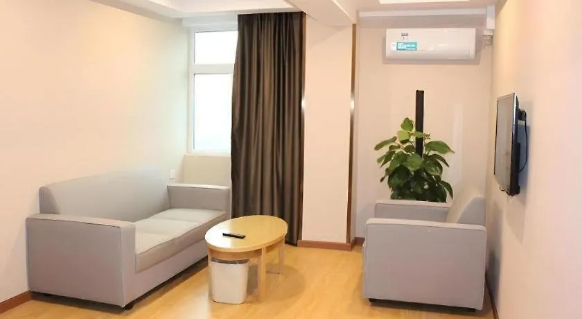 Greentree Inn Zhumadian Xincai County Yueliang Bay Hotel.