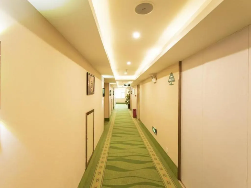 Greentree Inn Zhumadian Xincai County Yueliang Bay Hotel.